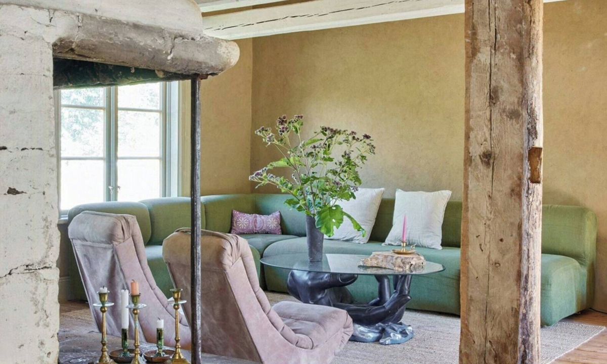 Knutby House | Historic blacksmith house from 1740 in Bennebols bruk