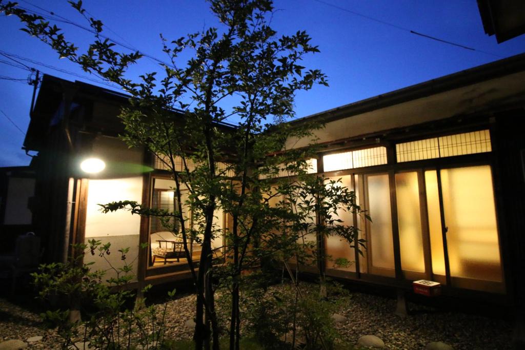 Hida Takayama Onsen House | Hostel Fish in a River