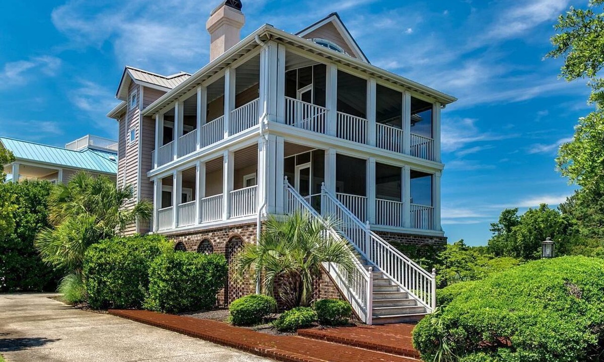 Debordieu Colony Villa | Incredible Beachfront Villa with Stunning Sights in Georgetown, South Carolina