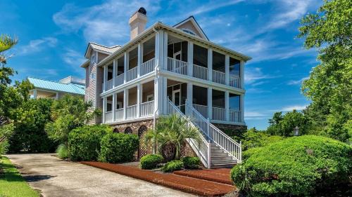 Debordieu Colony Villa | Incredible Beachfront Villa with Stunning Sights in Georgetown, South Carolina