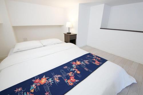 Makishi Apartment | Isole le Olena 3F