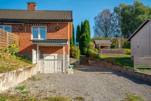 Malmkoping Apartment | Lägenhet - 33min från Eskilstuna och Katrineholm