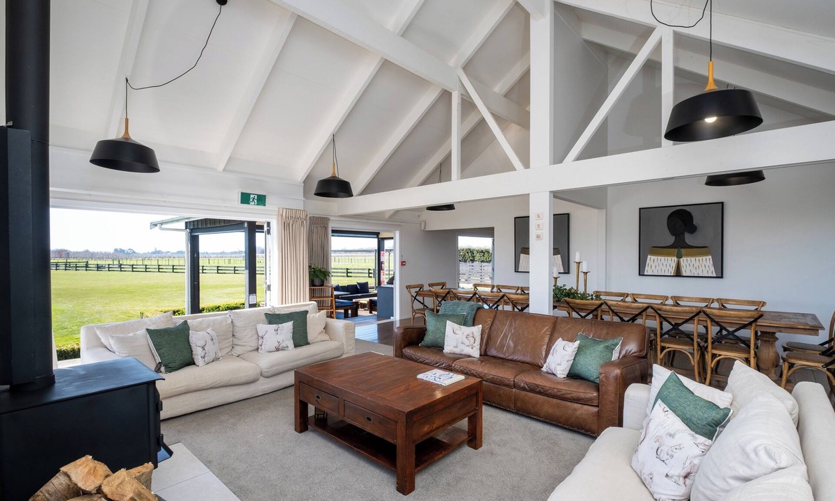 Clive Cabin | Large Group Accommodation at its best. Perfect for Multi Generation Family Stays