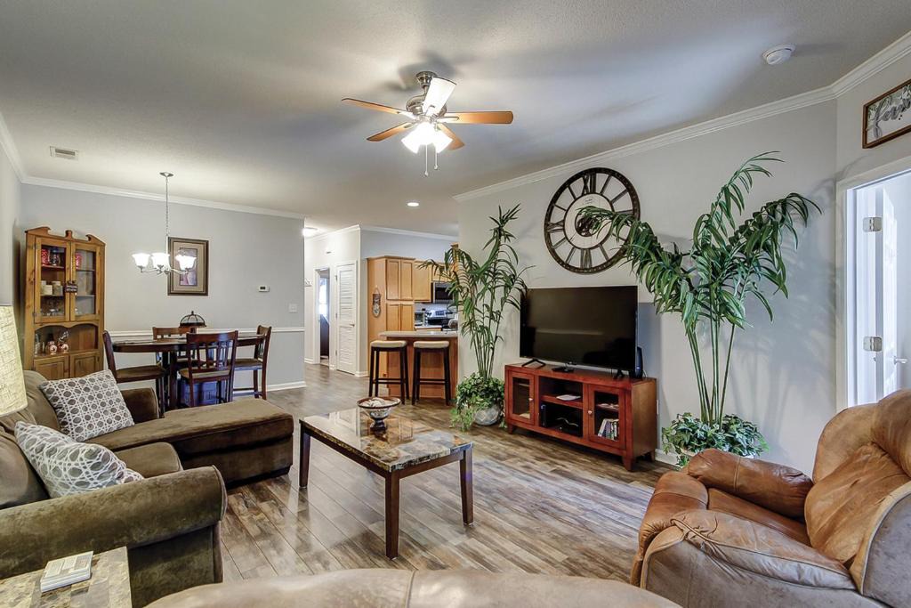 Surfside Beach Apartment | Lazy Willow 102