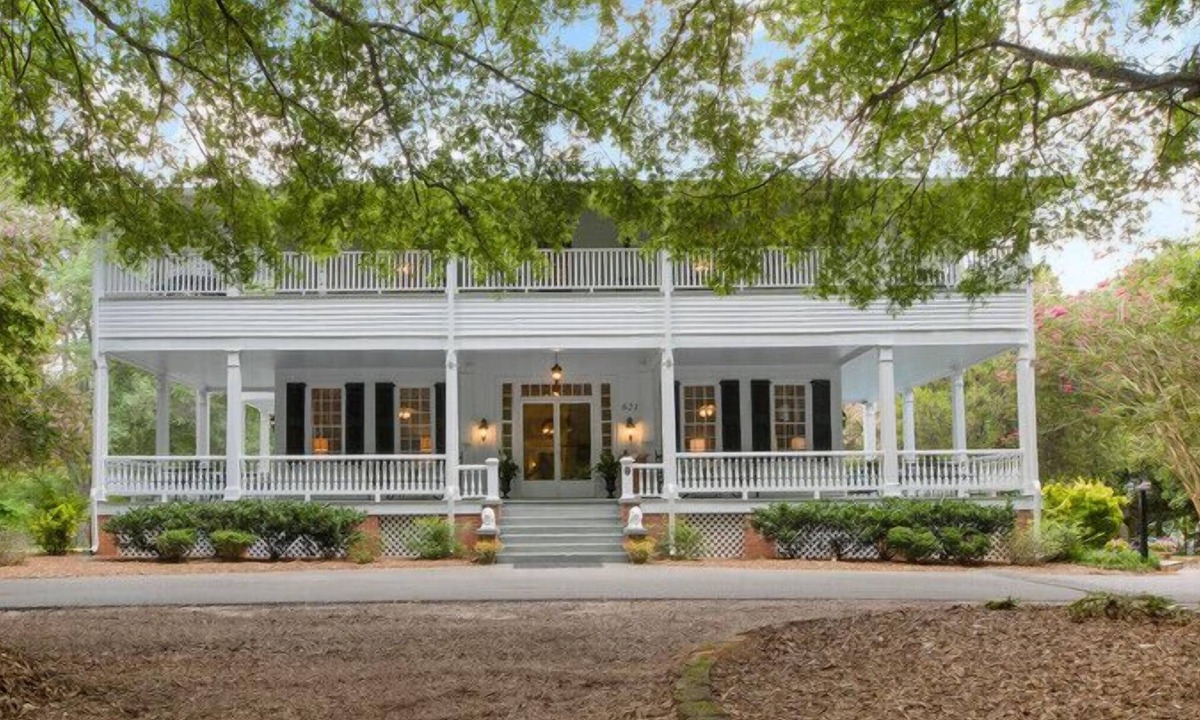 Pendleton Bed & Breakfast | Liberty Hall Bed and Breakfast