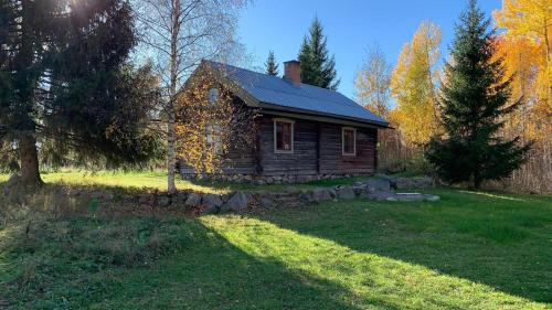 Hassela House | Log Cabin from 1820s with wood-heated sauna