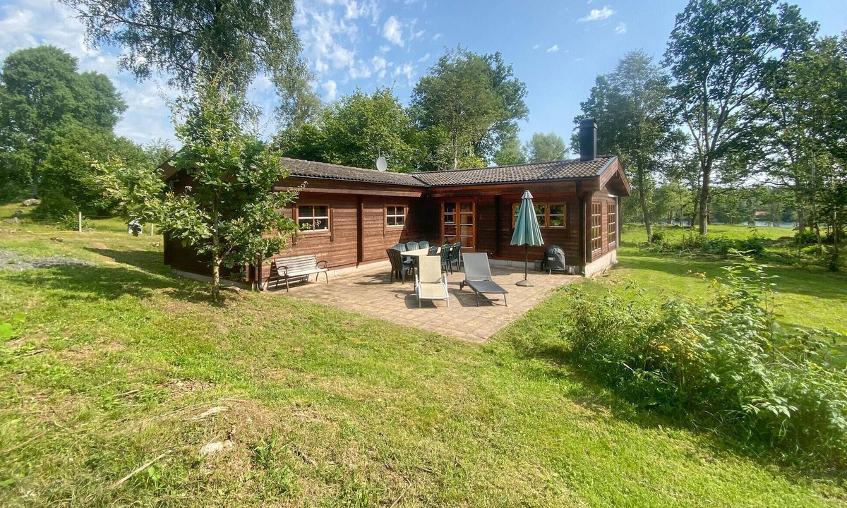 Gnosjo Municipality House | Lovely home in Anderstorp with WiFi