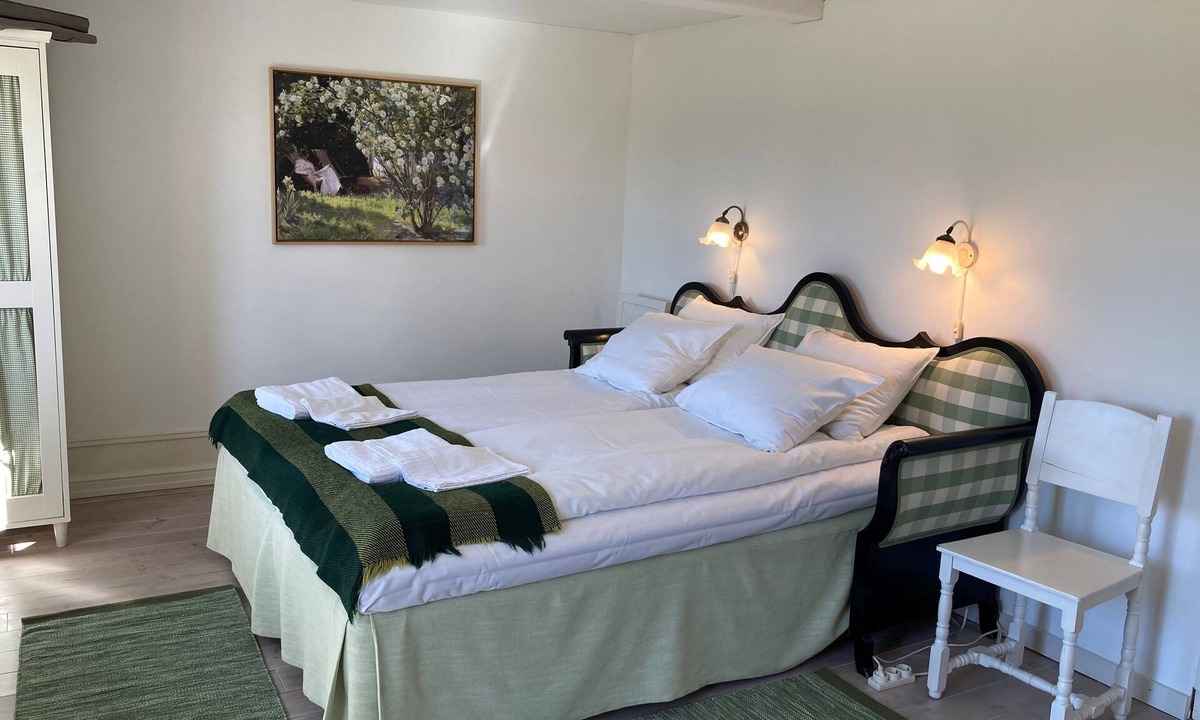 Simrishamn Bed & Breakfast | Lunkaberg Bed & Breakfast
