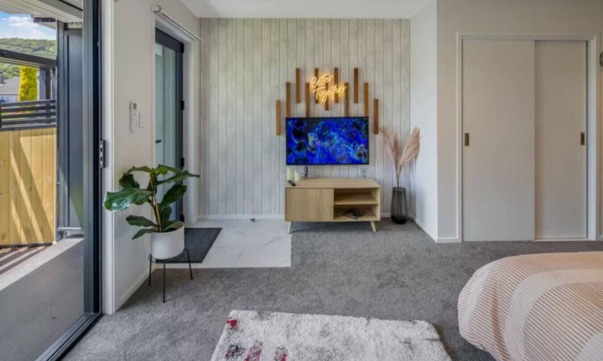 Lower Hutt Apartment | Macky Street Studio Retreat