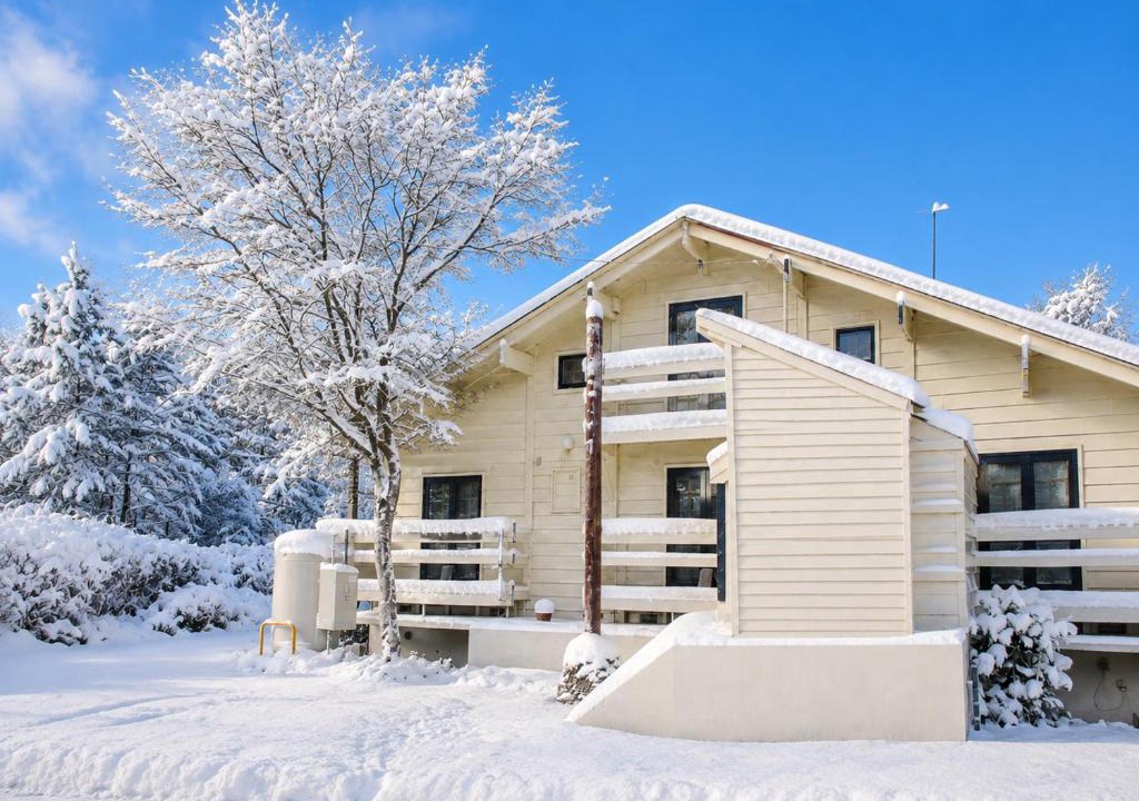Madarao Mountain Resort Hostel | Maple House Backpackers