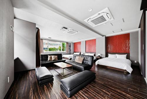 Kita Ward Apartment | MJ Stays
