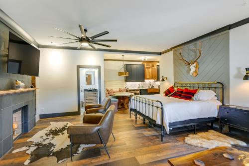 Franklin Apartment | Modern Franklin Studio: Prime Downtown Location!
