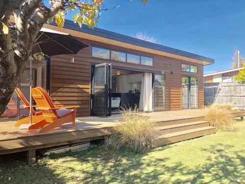 Wanaka House | Modern Kowhai Cottage