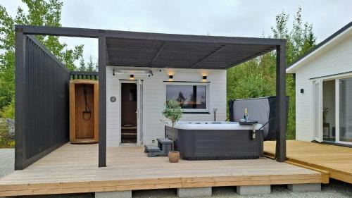 Soderbarke House | Modern Lake House With Spa At Lake Barken