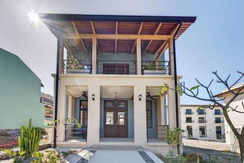 Las Catalinas House | Modern Villa with Private Pool