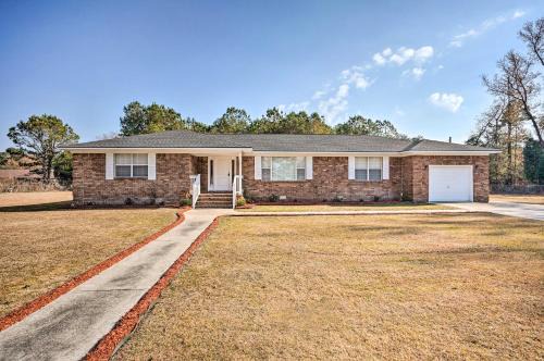 Moncks Corner House | Moncks Corner Home w/Yard Near Lake Moultrie