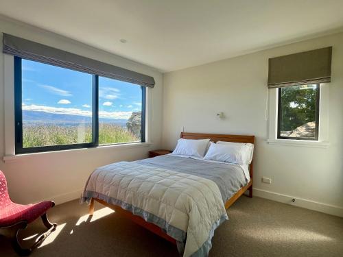 Alexandra Apartment | Mountain and river view retreat
