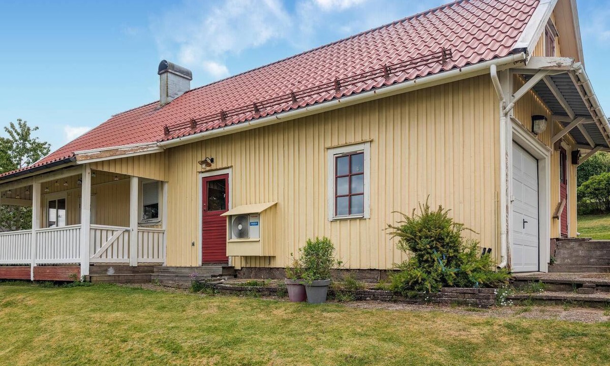 Ostra Frolunda House | Nice home in östra frölunda with WiFi