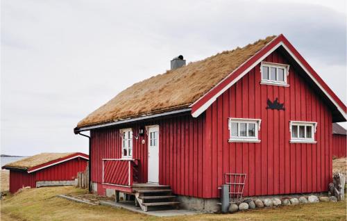 Vestvagøy House | Nice Home In Bøstad With House A Mountain View