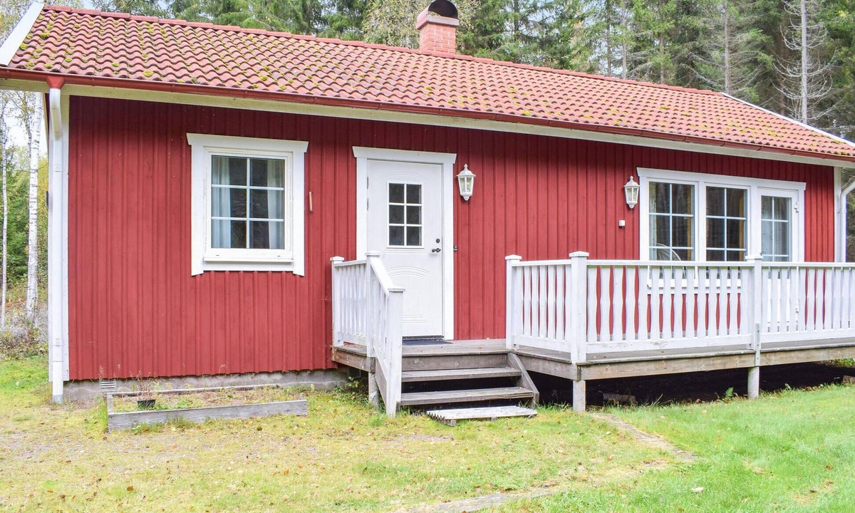 Tviklippan House | Nice home in Eksjö with kitchen