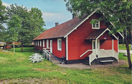 Orrefors House | Nice Home In Orrefors With Jacuzzi