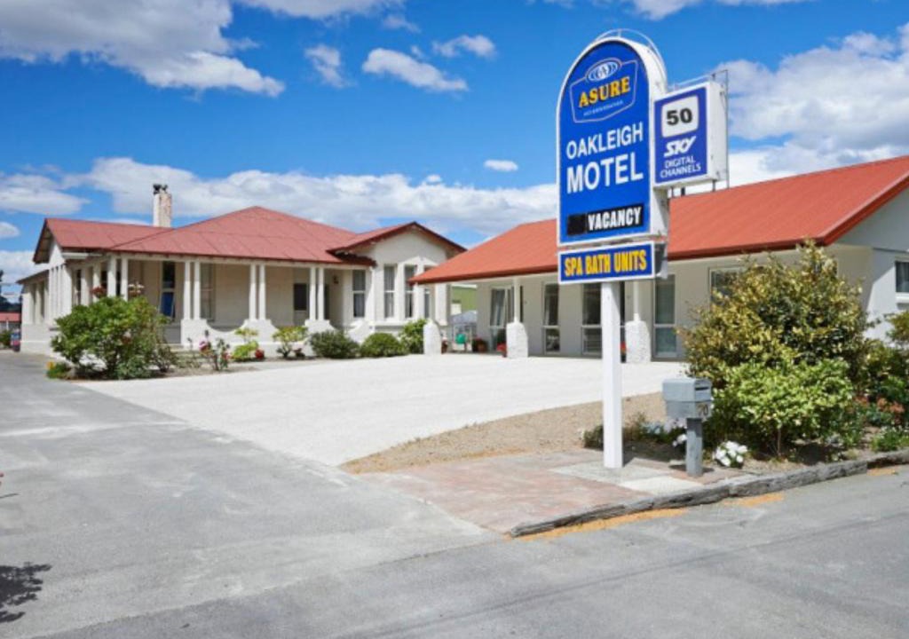 Gore Hotel | Oakleigh Motel
