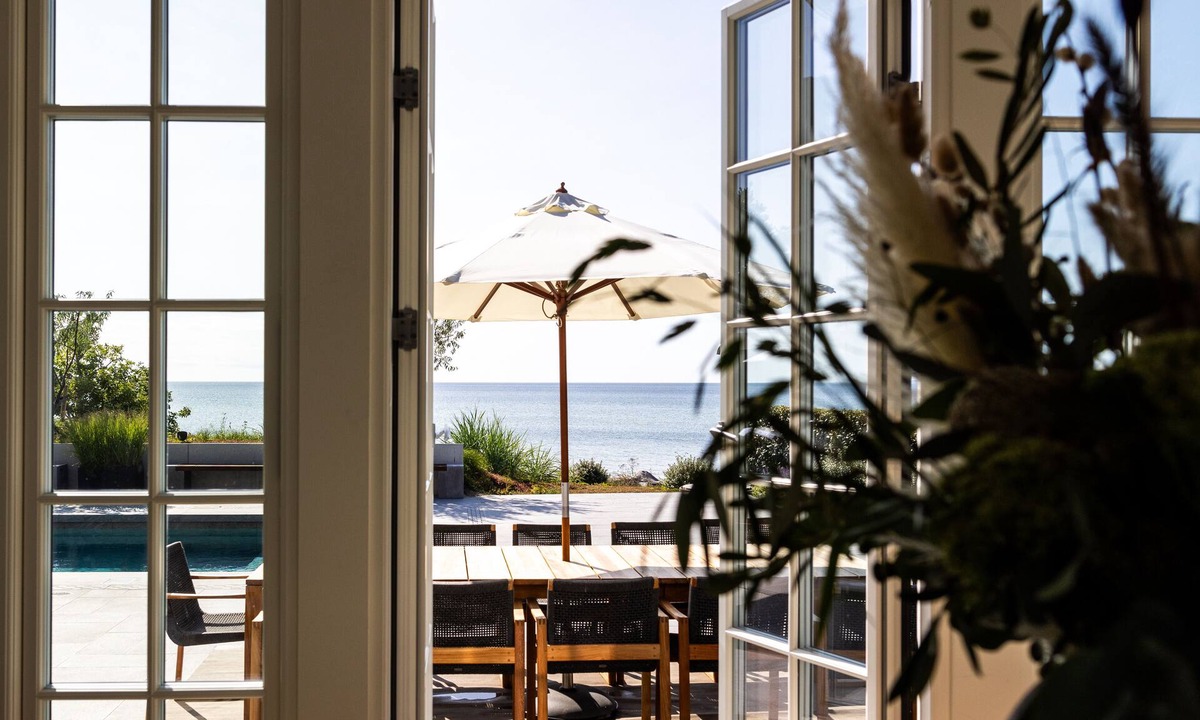 Aspet Villa | Oakvale Villa Sand