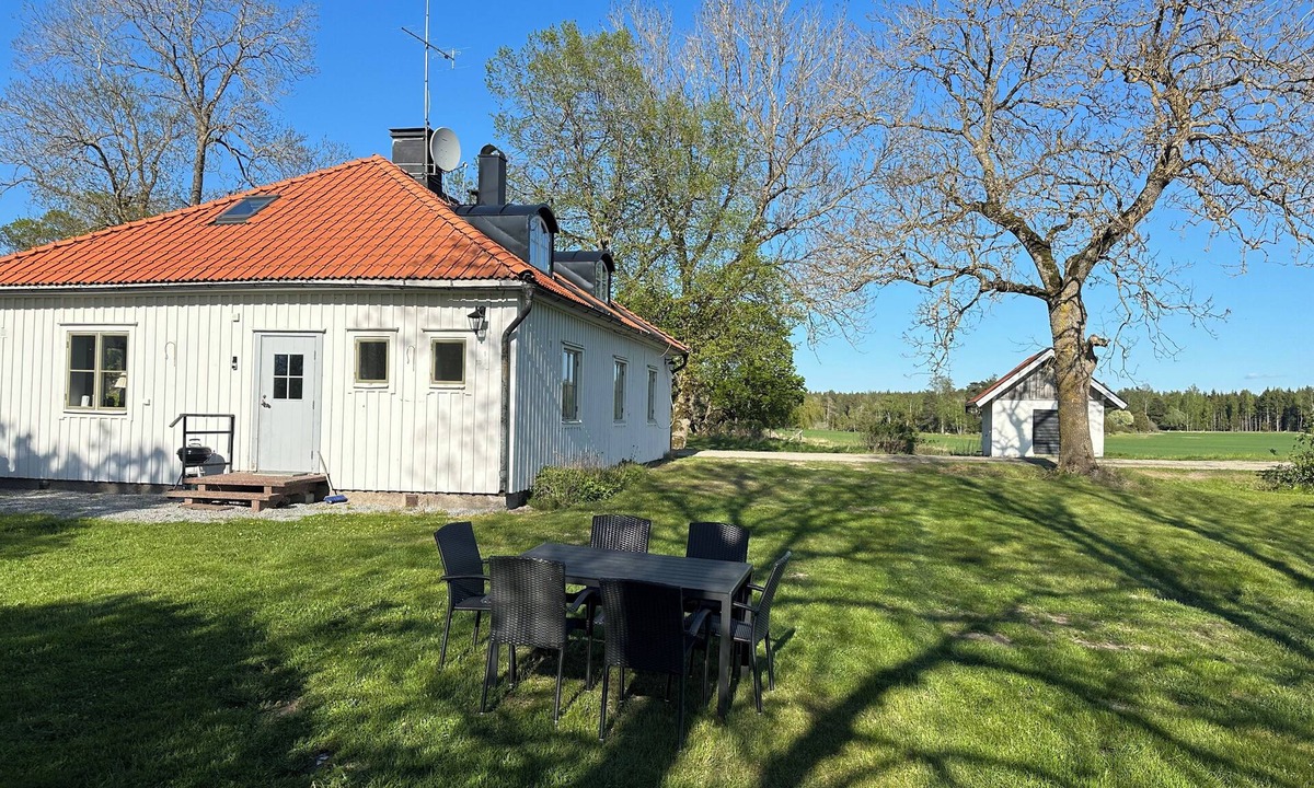 Enkoping House | Own accommodation in the countryside