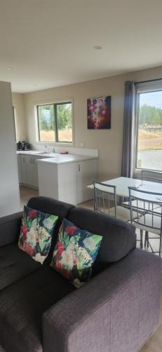 Twizel Apartment | Pinegrove Cottages - unit3