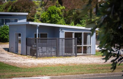 Pohara House | Pohara's Beachside Gem
