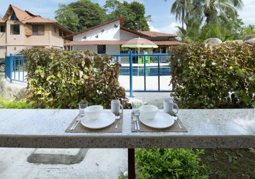 Manzanillo House | Poolside, 2BR Home, Walk to Beach and Dining