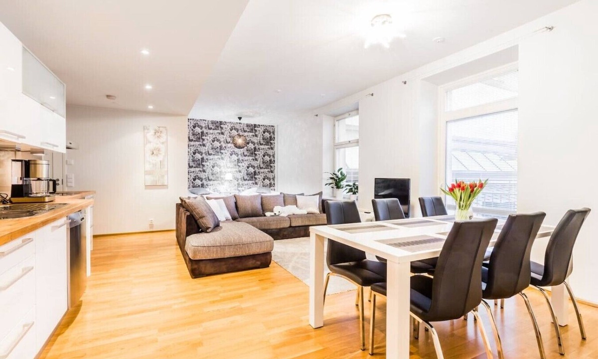 Hietalahti Apartment | Practical & Spacious apartment + Private sauna
