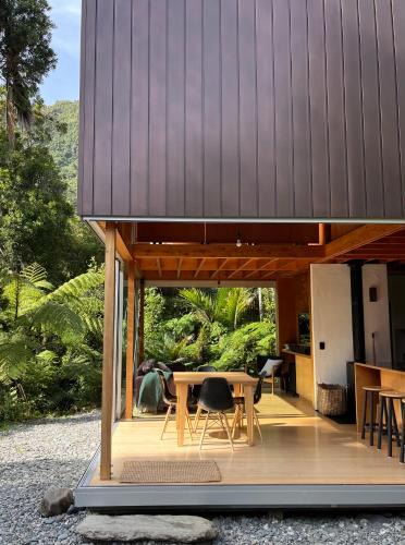 Punakaiki House | Punakaiki Forest Retreat