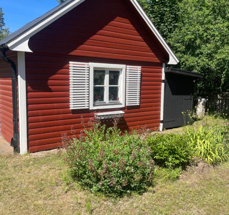Aahus House | Röda huset