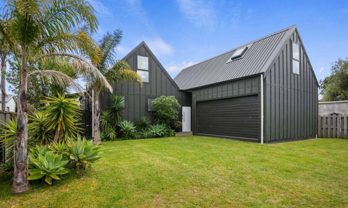 Whangamata House | Relax on Williamson - Whangamata