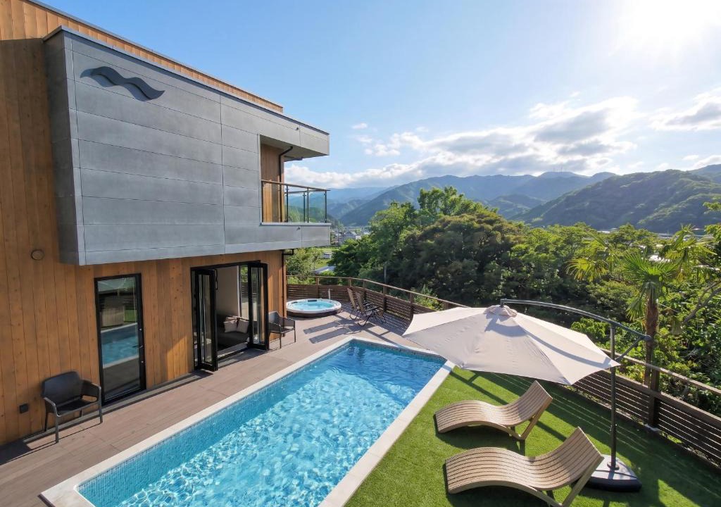 Kawazu Apartment | REQUIES first bloom