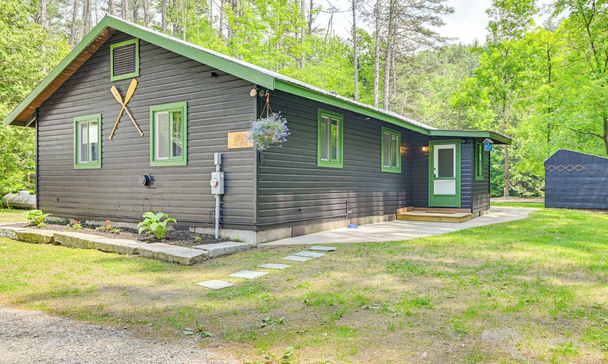 Schroon Lake Cabin | Riverfront Cabin w/Hot Tub in Schroon Lake!