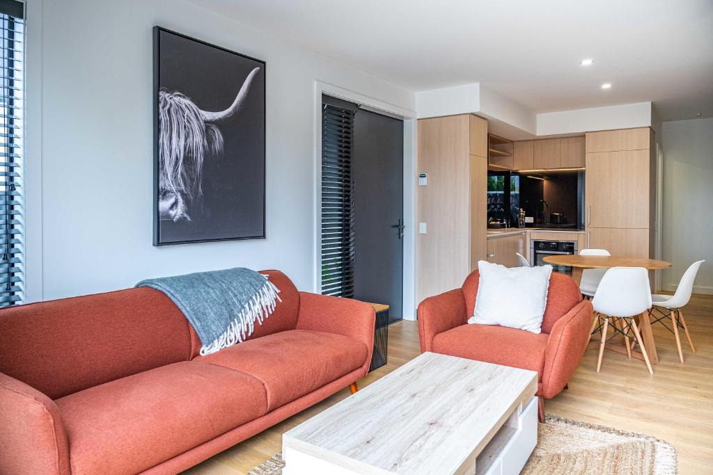 Albert Town House | Riverside Lodge - Two Bedroom Townhouse