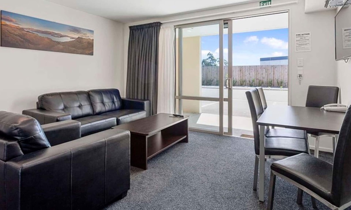 Rolleston Hotel | Rolleston Highway Motel