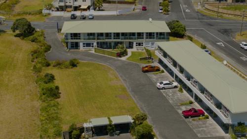 Ruakaka Hotel | Ruakaka Beach Front Motel