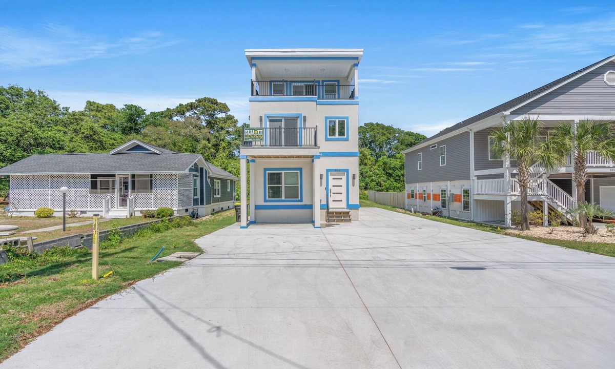 Atlantic Beach House | Shell or High Water-3BR House-Short walk to Beach