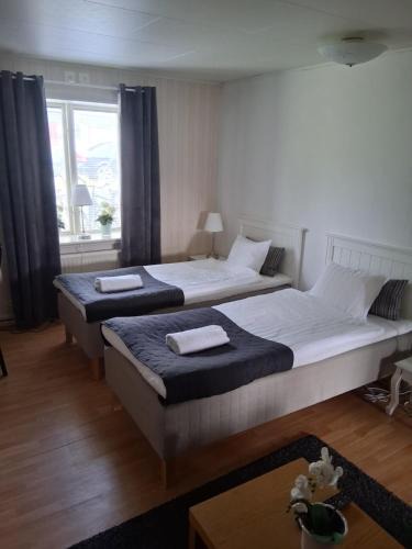 Skarplinge Bed & Breakfast | Skärplinge Gästis B&B
