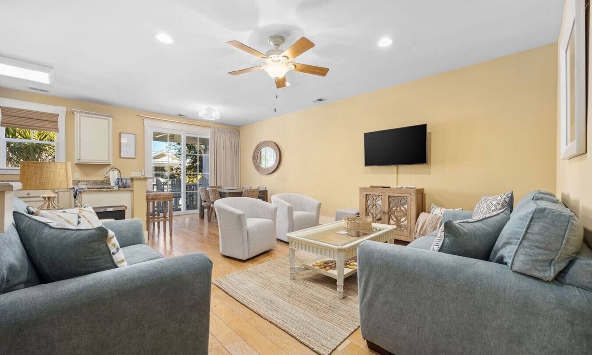 Windy Hill Villa | Spacious 2-Bedroom Townhome at North Beach Resort