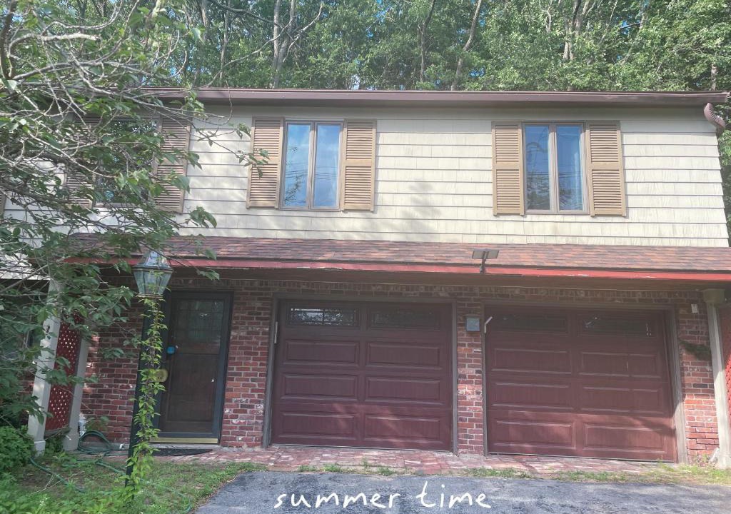 Andover House | Spacious, Convenient & Cozy Stay Near Boston
