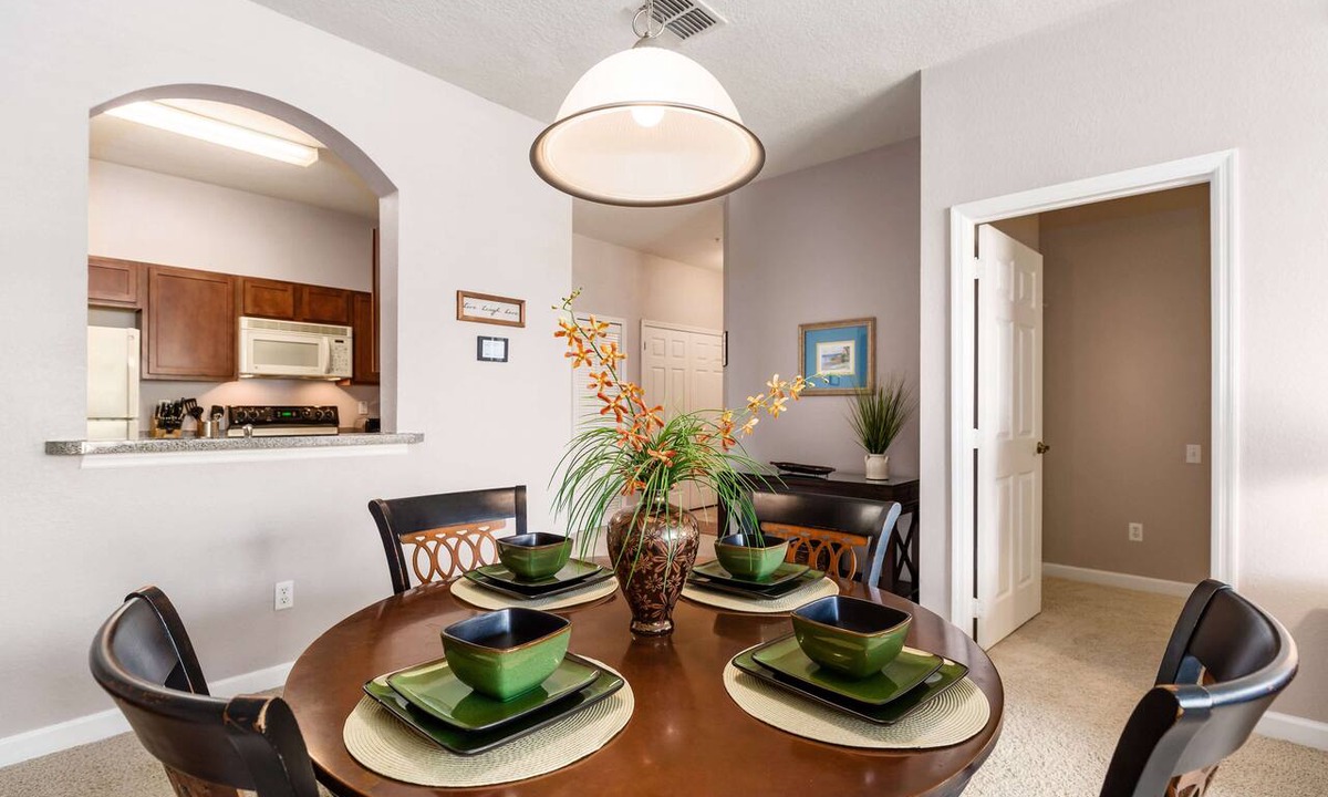 Windsor Palms Condo | Spacious three-bedroom/two-bathroom condo in the sought-after Windsor Palms!