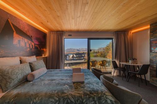 Lake Tekapo Hotel | Starlight Escape - Ohana