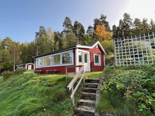 Sodertalje House | Stuga