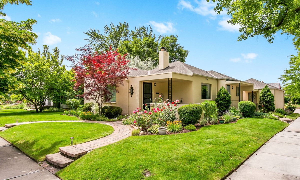 North End Villa | Stunning & Spacious | 938 Downtown Villa