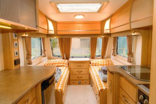 Wanaka Cabin | Sundale Caravan Retreat 2 Berth - Wanaka