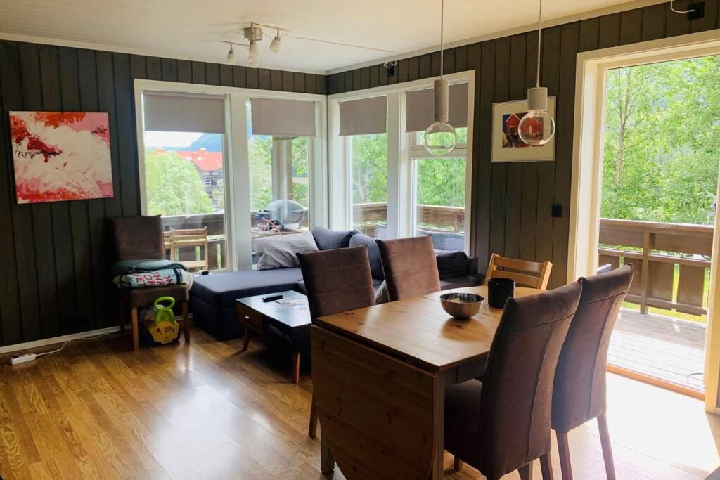 Hemsedal Apartment | Super sentral, flott og solrik leilighet i sentrum